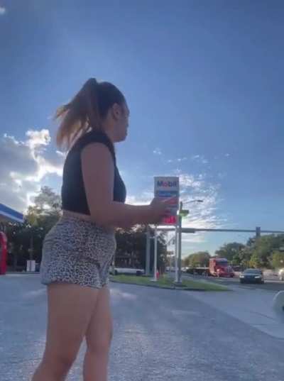 Woman rear ends man in Lamborghini and then plays victim