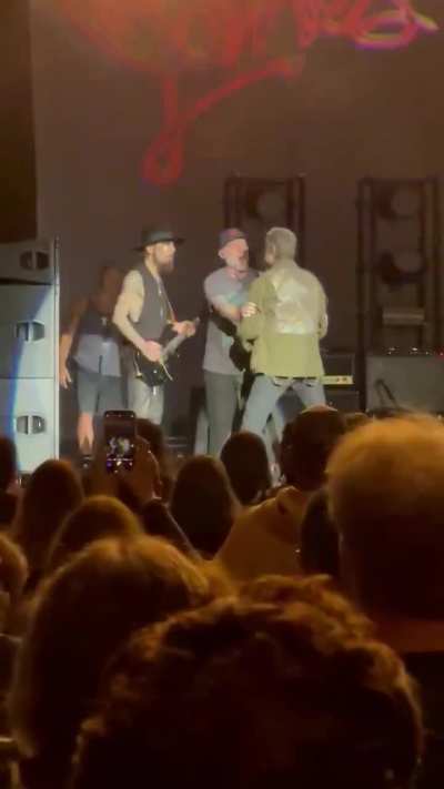 To do a concert