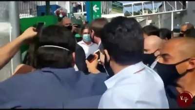Bolsonaro foi visitar uma UPA (Unidade de Pronto Atendimento) hoje.