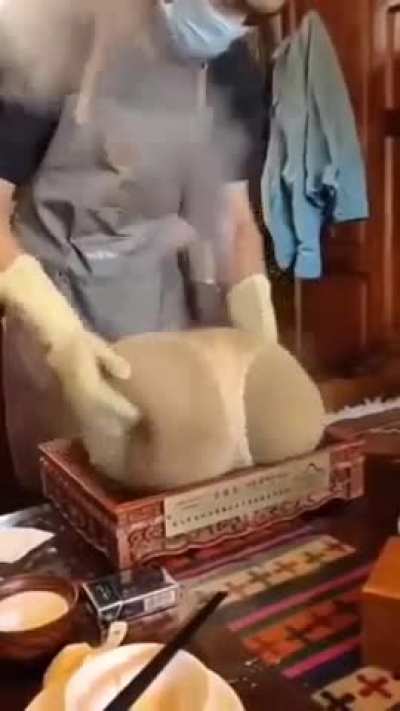 Khorkog deberia ser eterna