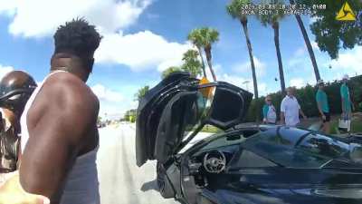Body cam footage from Tyreek Hill’s detainment 