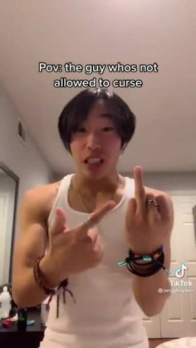 Youtubers today be like