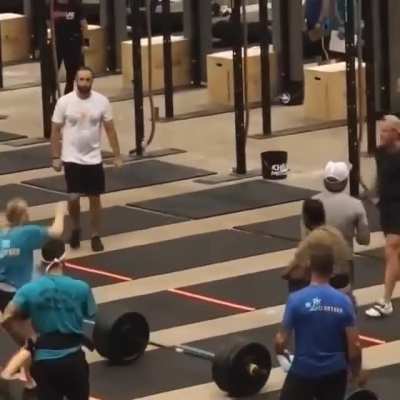 Logan Aldridge’s one armed 225lb lift