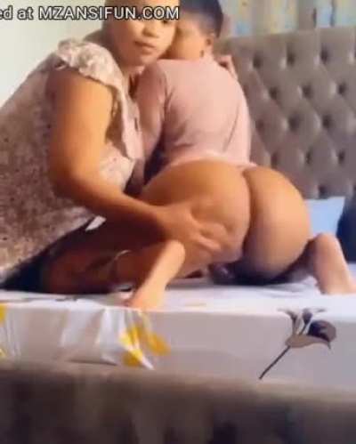 😻