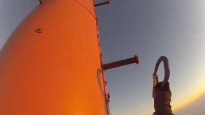 Climbing a 1,999ft Radio Tower to change a bulb