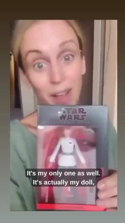 Award-winning actress Denise Gough has generously donated her personal Star Wars: The Black Series Dedra Meero action figure to help raise funds for more than 200 Palestinian students who have already earned places at leading UK universities but remain un