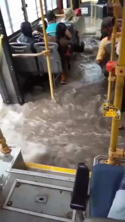 Как на Титанике только дёшево