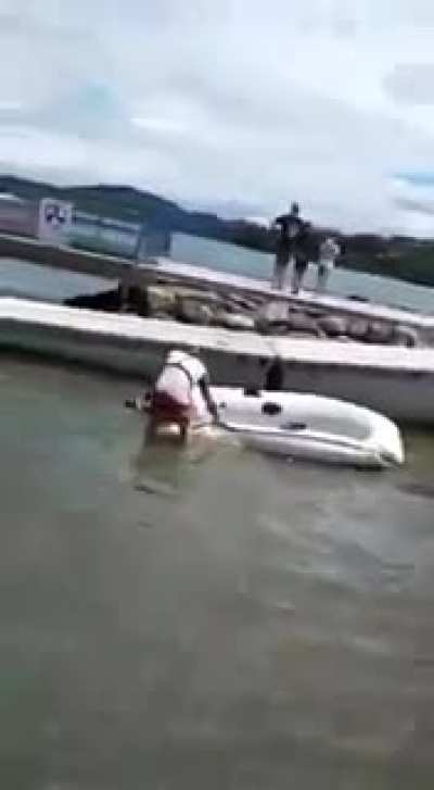 Guy claims his little inflatable boat received a $1000 of damage when a bigger boat passed him in a 5 knot zone. Proceeds to ram the larger boat causing his to sink.