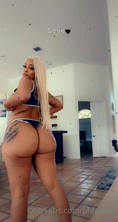 Get her updated Onlyfans pack along with 300 other baddies updated Onlyfans pack and sextapes (Check comment for detail)