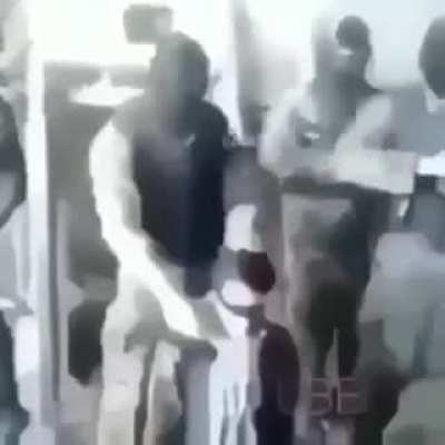 Şeriatçı şerefsizler yine masum birinin canına kıyıyor.