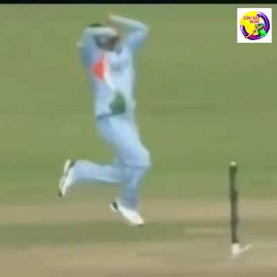 Uproar tomorrow when Kohli takes Williamson's wicket second time