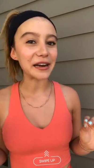 Genevieve Hannelius jiggle