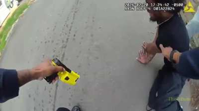 Community member helps Atlanta police officers to locate suspect after an officer broke his leg