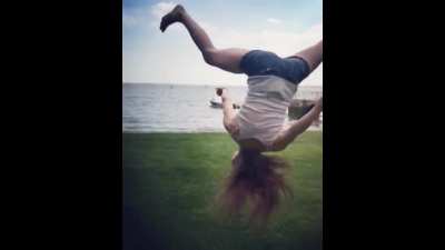 Jessica Biel cartwheel