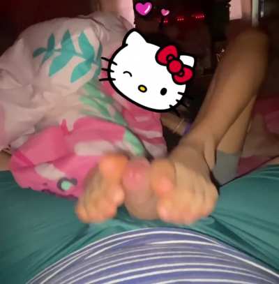 Tight toejob with explosive ending 😋☺️
