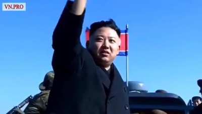North Koreans jump into the water to reach Kim Jong Un's boat