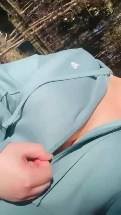 My big tits love the great outdoors… 😏🍃 [OC]