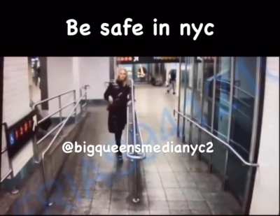 Oh hell no 🤦‍♂️ They caught a opp on the train n he wasn’t lacking. Please be safe in NYC young teens been buggin lately.