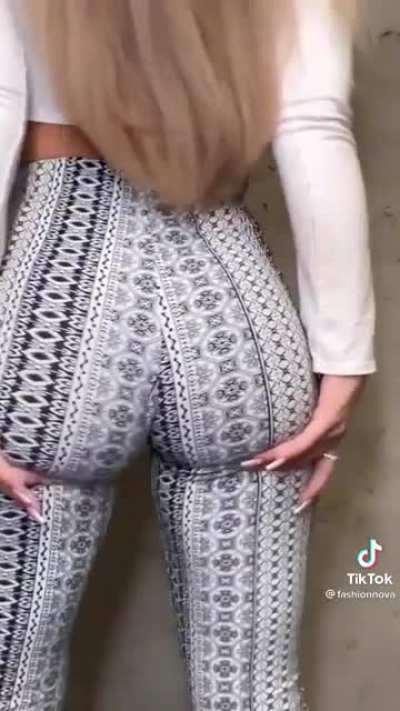 Awesome jiggle