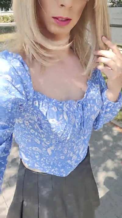Girls I did it!!! I went out for the first time in the middle of the day! It was amazing 