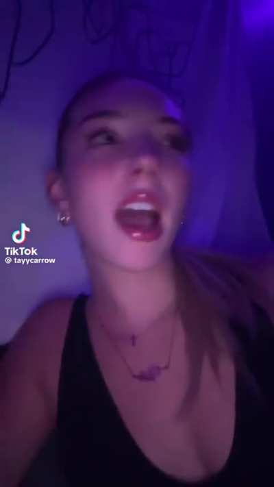 TikToks late night