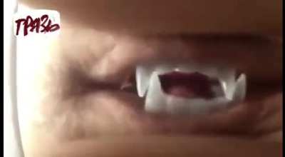 este dracula quiere chuparte
