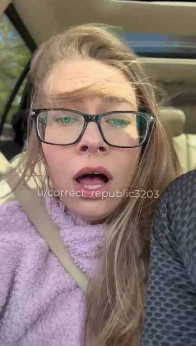 A Little fun while driving🔥💋