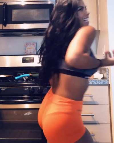 Elizabeth Ruiz