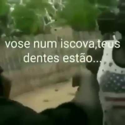 Vuse nau toma banho jacalé