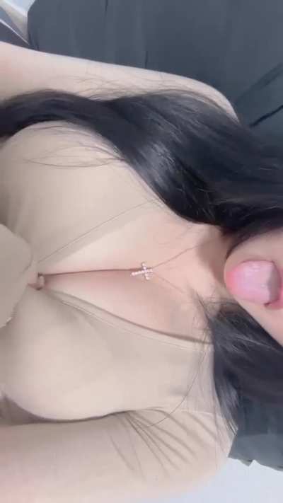 little tongue out~
