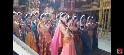 Mallika Singh hot belly dance