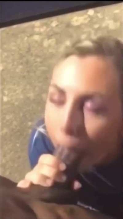 she wanted 2 ‘blow me’ behind da garbage
