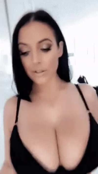 Angela white gif 😍