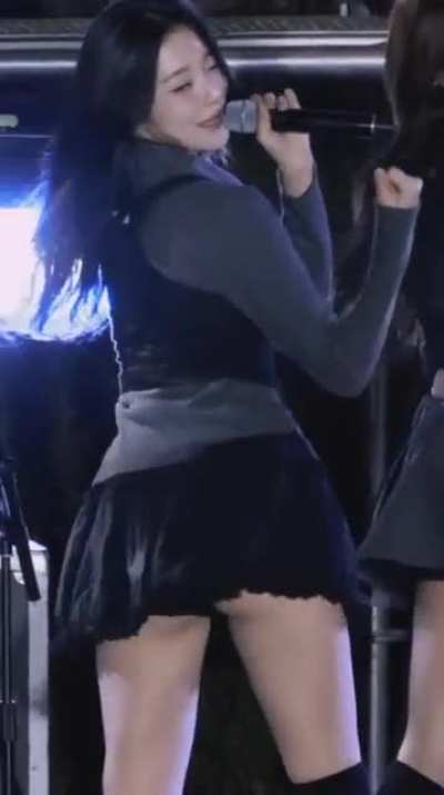 Fromis_9 - Jiheon