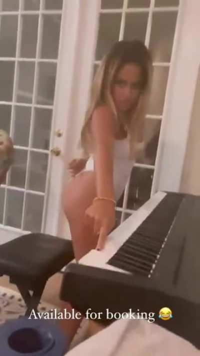 KAYLA