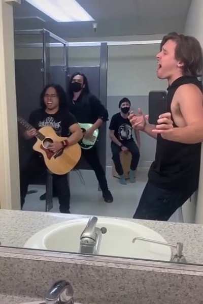🤘🤘🤘