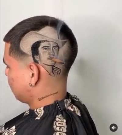 Cortes de cabelo.