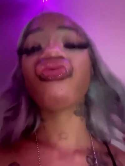 👄