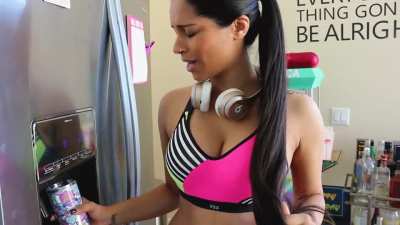Sports bra