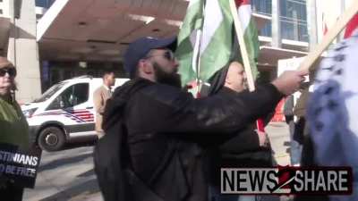 Palestinians remembering us why we should side with Israel, rather than Plastelina.