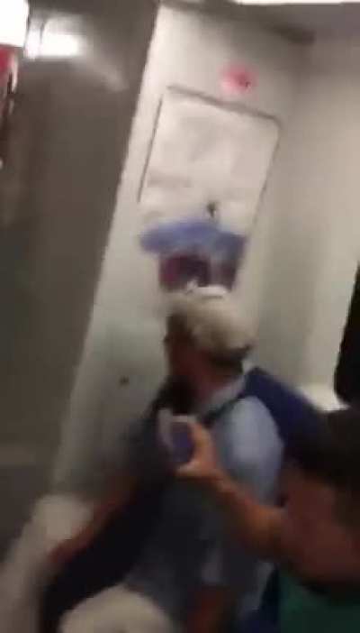 Close call on the Caraca’s Subway