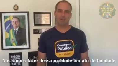 Ajudem doar dinheiro ao mictor! AJUDEM O MICTOR TRABAIA!(não leve a sério)