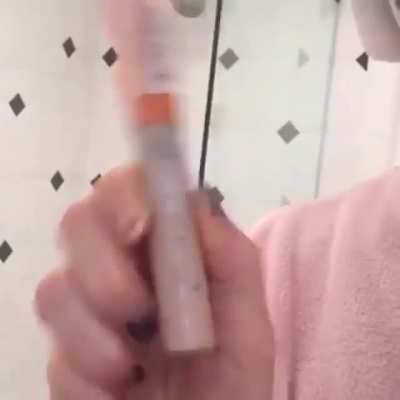 Lily ( make up )