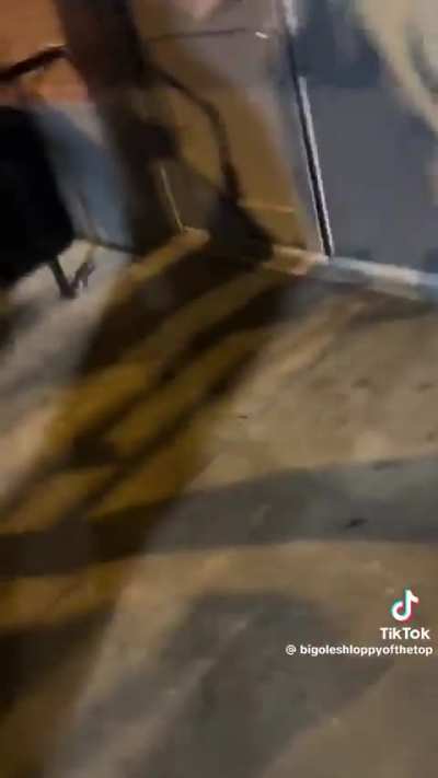 Guard there!