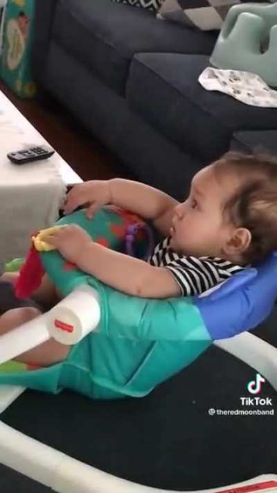 Whitney got toddler in his feels