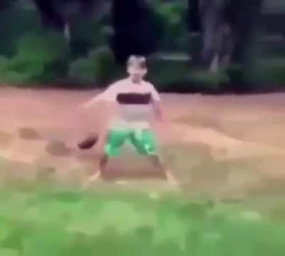 What da dog doin