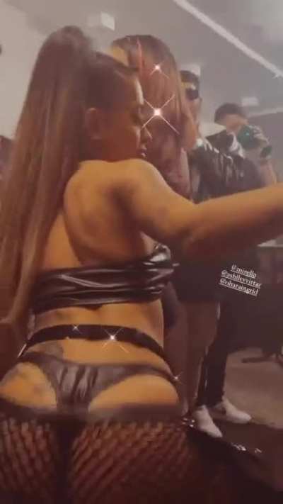 MC Mirella