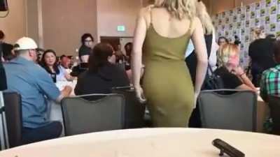 Olivia Taylor Dudley also has a nice big booty 😍🍑