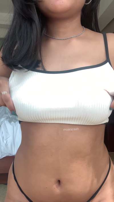 love distracting men with my boobs    🍓🍓🍓🍓🍓<wbr>🍓🍓🍓🍓🍓<wbr>🍓🍓🍓🍓🍓