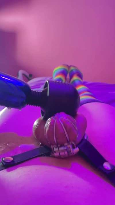 using a vibrator when you're caged is one of the cutest ways to cum! 🥰💕